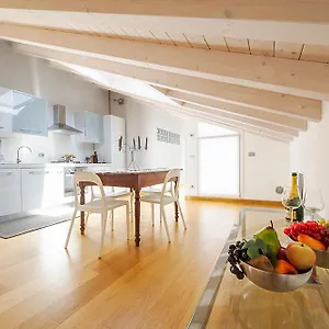 Appartement 23, Côme